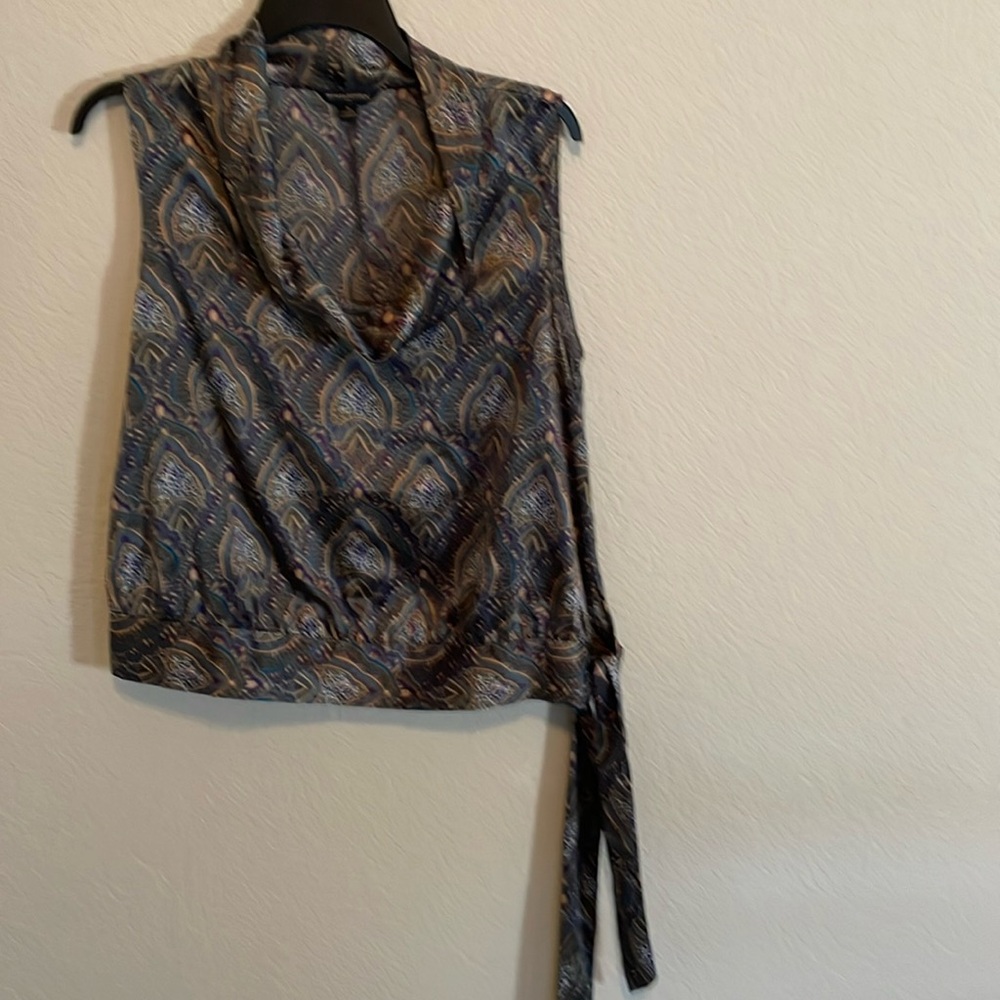 Sleeveless blouse with cowl neck